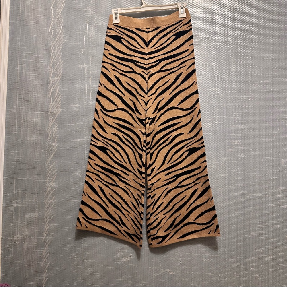 Lulus tiger print knit wide leg pants